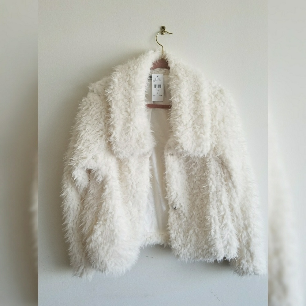 NWT L Faux Fur Jacket
